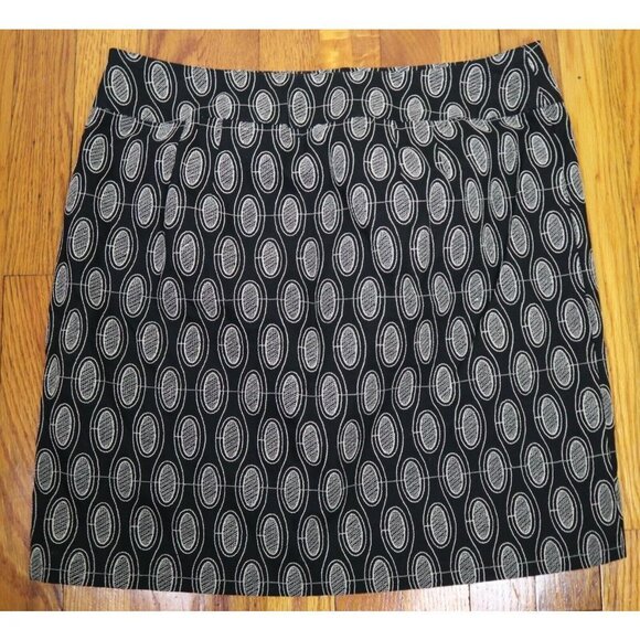 WOMEN'S BLACK EMBROIDERED PENCIL SKIRT - ANN TAYLOR LOFT - SIZE 6 - Picture 3 of 3
